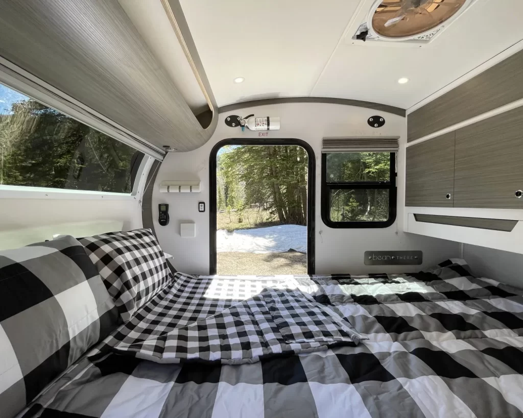 base for travel trailer